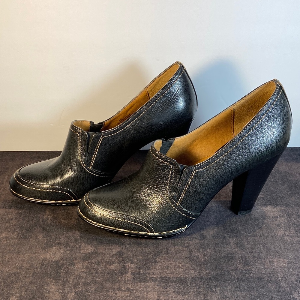 Sofft Black Leather Pump Heel Shoe, Women’s Size 8M, Never Worn, Stunning!